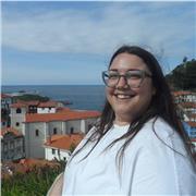 Estudiante de magisterio imparte clases particulares de refuerzo o apoyo a niños que estén cursando la educación primaria